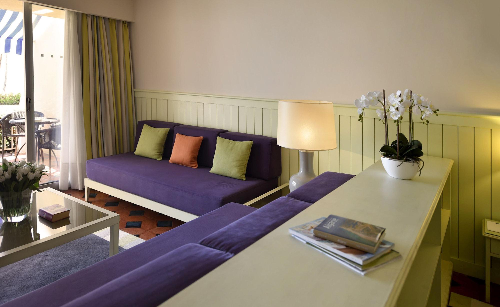 Algarve Casino Hotel Portimao Ngoại thất bức ảnh A room at the hotel