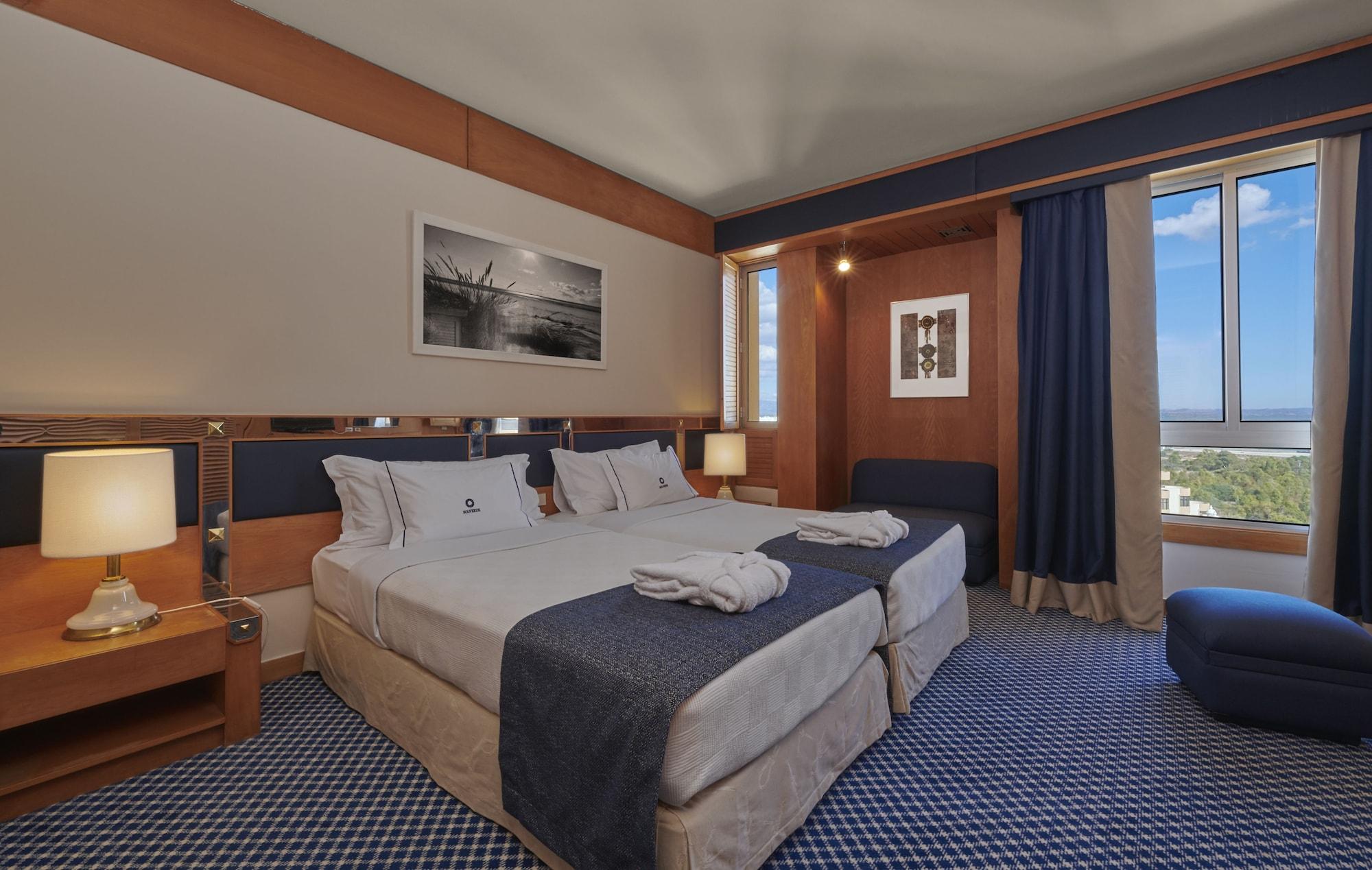 Algarve Casino Hotel Portimao Ngoại thất bức ảnh A room at the hotel