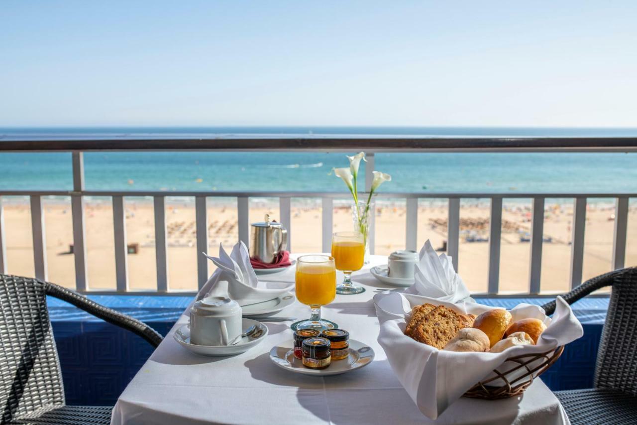 Algarve Casino Hotel Portimao Ngoại thất bức ảnh Breakfast at the Hotel